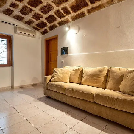 La Via Della Ruota * Alghero